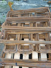 Armovací třmínky na věnce - 8