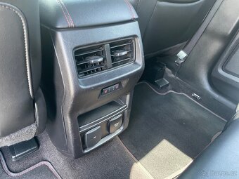 Prodám Ford EDGE ST LINE r.v. 2019, 4x4 - 8