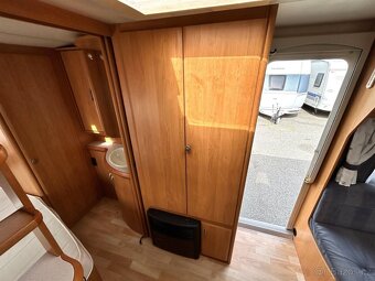 Karavan Hobby 495 Ufe excellent předstan nosič kol mover - 8