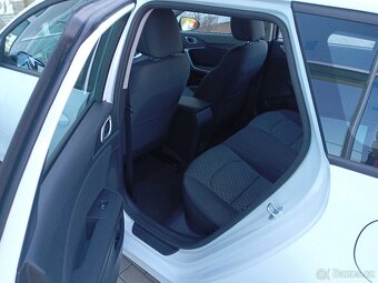 Kia Ceed 1.5 T-GDi GPF SW SPIN MY 25 - 8
