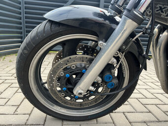 Yamaha XJR 1300 - 8