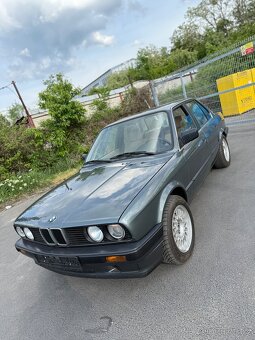 Bmw e30 320i - 8