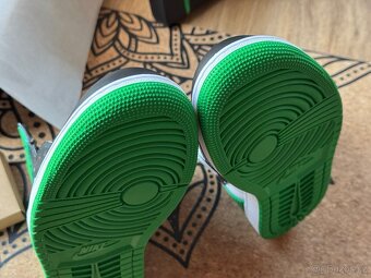 Air Jordan 1 Lucky Green - 8
