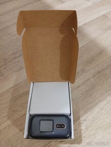 Mobilní telefon pro seniory Doro - 8