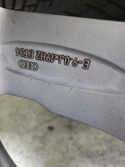 Originál alu kola 19" na Audi A8 - 8