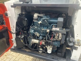 Bobcat S 650  nakladač - 8