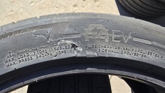 Letní pneu 235/40/19 Hankook - 8