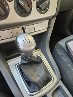 Prodám Ford Focus combi, 1.6 Duratec, 2011 - 8