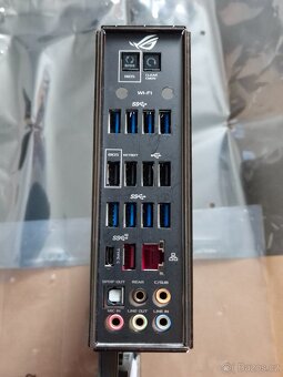 ZAMLUVENO - ASUS ROG CROSSHAIR VI HERO X370 - 8