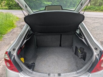 Ford Mondeo ST220 - 8