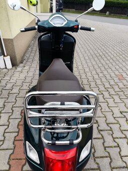 Vespa GTS 300 Touring - 8