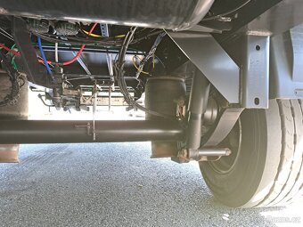 Jednoosý návěs lowdeck Krone r.v.2022. Málo jetý - 8