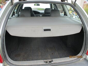 ŠKODA OKTÁVIA 1.COMBI 1,6i 75kw - 8