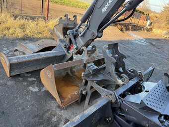 MECALAC 11MWR, CZ SPZ, 3625Mth, r.v. 2022, velmi dobrý stav - 8