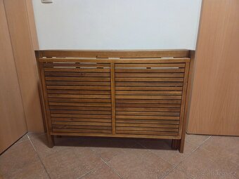 Dřevěný stůl a židle - 8