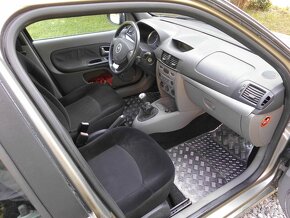 Renault thalia- 1.2011- 1.2 benzin-55kw-stk do 5/2027 - 8