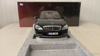 Model Mercedes-Benz S600L W221 1:18 Motorhelix - 8
