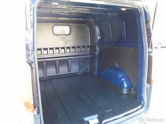 Ford Transit Custom 2.2 TDCi 6 míst L2 - 8