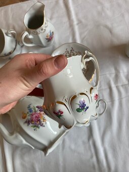 Porcelánová sada s květinami - 8