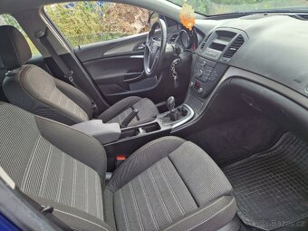 Opel Insignia 2.0 cdti 118 kw - původ ČR - serviska - - 8