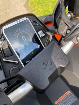 NOVINKA BENDA REDSTONE 550 dvouválec - 8