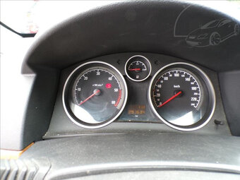 Opel Astra 1,7 CDTi N1,TAŽNÉ ZAŘÍZENÍ - 8