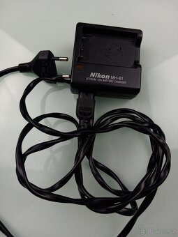 Nikon Coolpix 7900 - 8