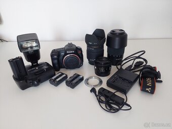 Sony A200, battery grip, příslušenství - 8