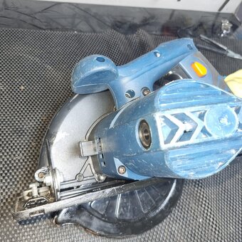 FERM CSM1039 OKRUŽNÍ PILA 1200W, KOTOUČ 185MM - 8