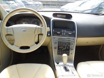 Prodám Volvo XC60, 2.4 D5 136kw 4x4 Automat Tažné - 8