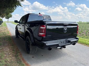 Ram 1500 5.7 hemi 5. Generace - 8