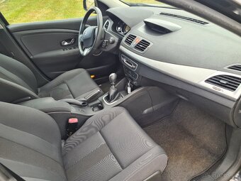 Renault Megane - 8