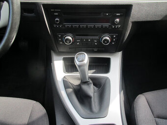 BMW 318 i - 8