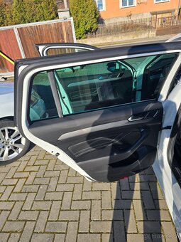 Vw Passat 2,0 tdi 110kw HIGHLINE KAMERA - 8