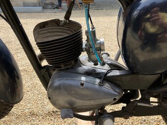 SLEVA - - BSA Bantam D10 1967 - 8