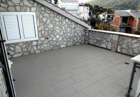 Apartmánový dům / Chorvatsko - 8