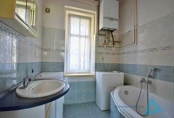 Prodej bytu 3+1 v Trutnově, 109 m2. Super nabídka v centru o - 8