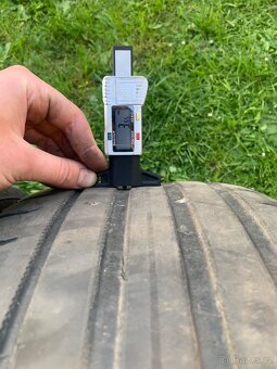 LETNÍ PNEU 235/45 R17 NOKIAN - 8