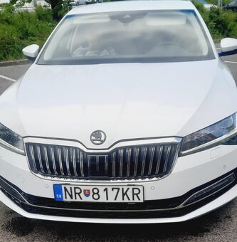 SKODA SUPERB 3 spoiler kridlo lipko na kufor - 8