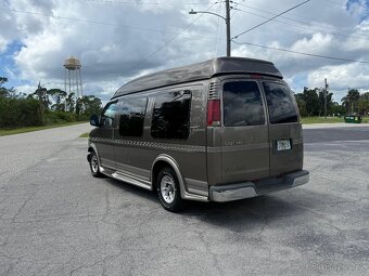 Chevrolet Express G1500 5.7 Vortec V8 - 8