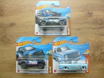 AUTÍČKA HOT WHEELS - 8