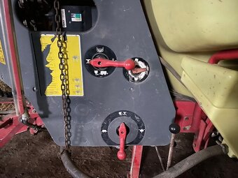 postřikovač Kverneland Rau - 8