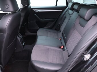 Škoda Octavia 2,0 TDI DSG Elegance+ Xenon (2014) - 8