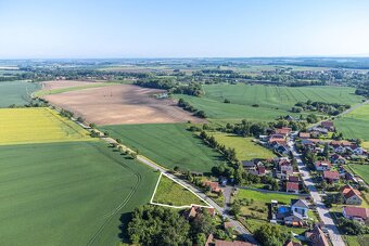 Stavební pozemek pro klidné bydlení - 8