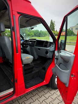 Ford Transit 2.2TDCi L3H2 5 míst Klima DPH - 8