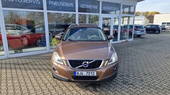 Volvo XC60 2,4D 120kW kůže - 8