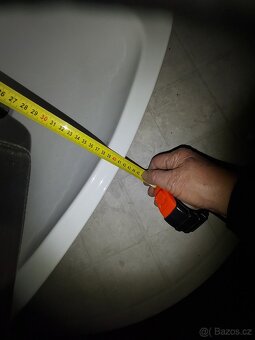 Nabízím bíle umyvadlo - 8