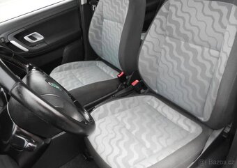 Škoda Fabia 1,2 HTP benzín - 8