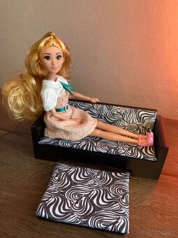 Barbie nábytek  pro panenky. - 8