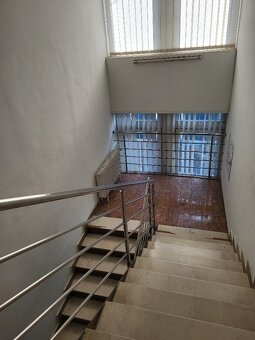 Pronájem kanceláře 13m2, Zvonařka, Brno - 8